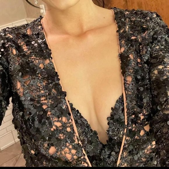 NBD gown - Picture 2 of 4